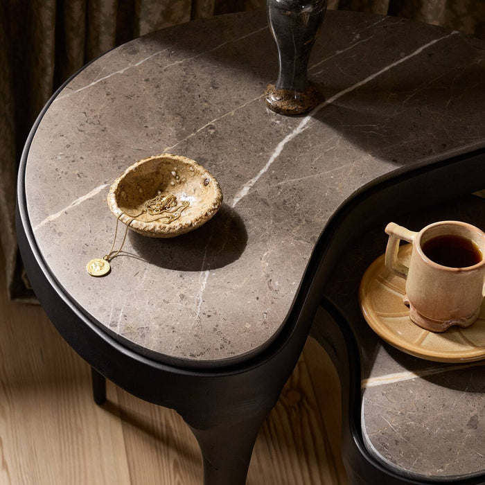 Shayla Nesting End Tables