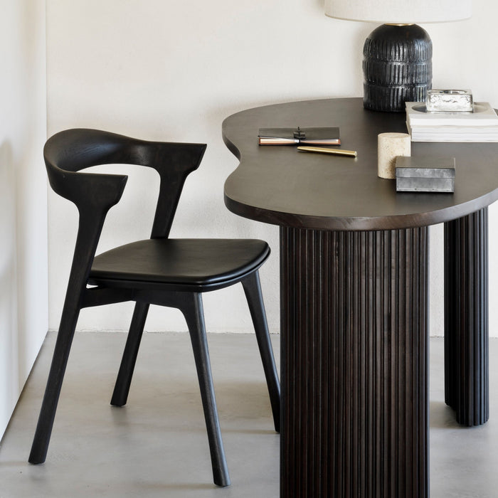 Boomerang Desk
