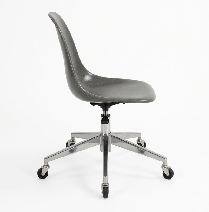 Case Study Rolling Side Chair