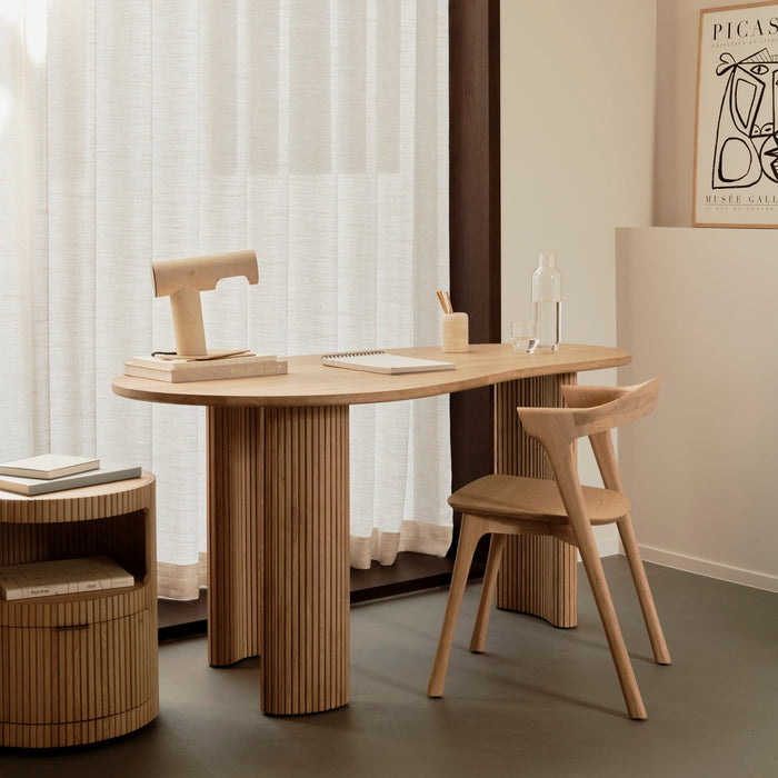 Boomerang Desk