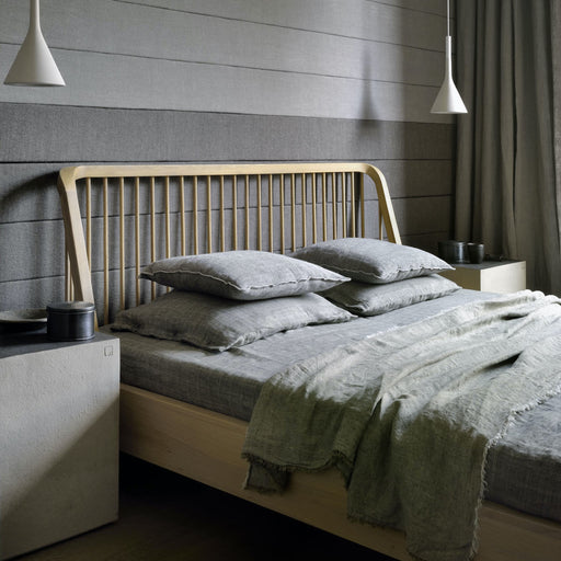 Beds - Spindle Bed - FULLHOUSE Modern
